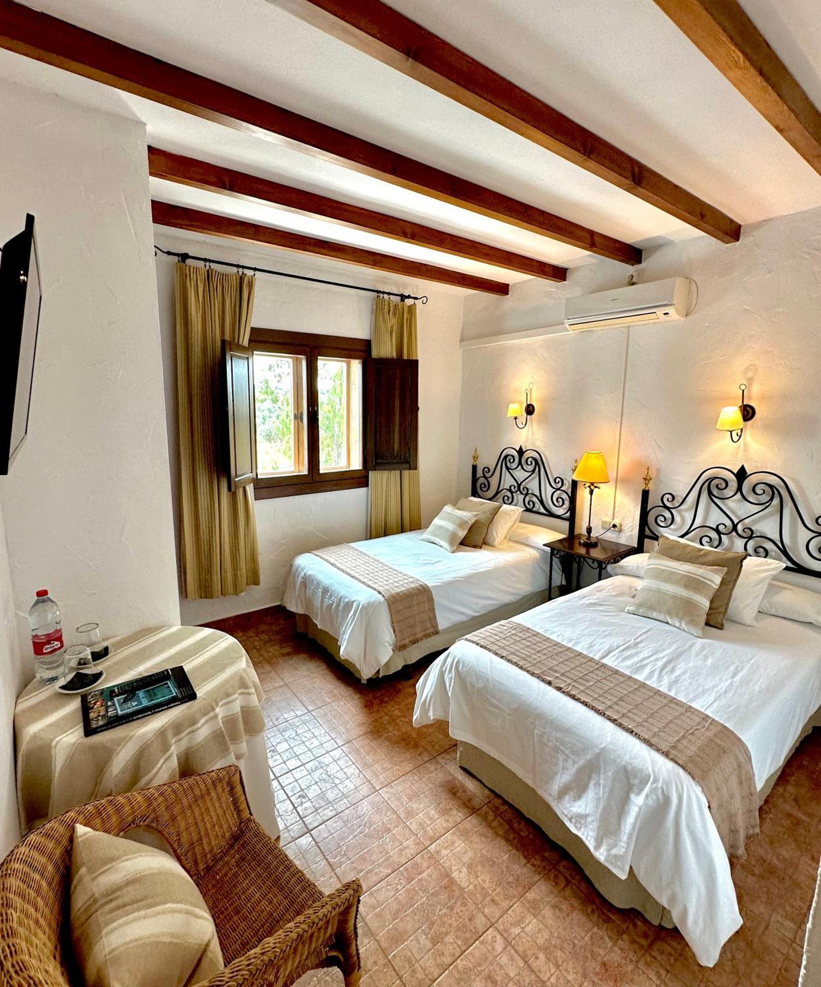 Hotel Rural La Paloma Villanueva de Tapia Zewnętrze zdjęcie